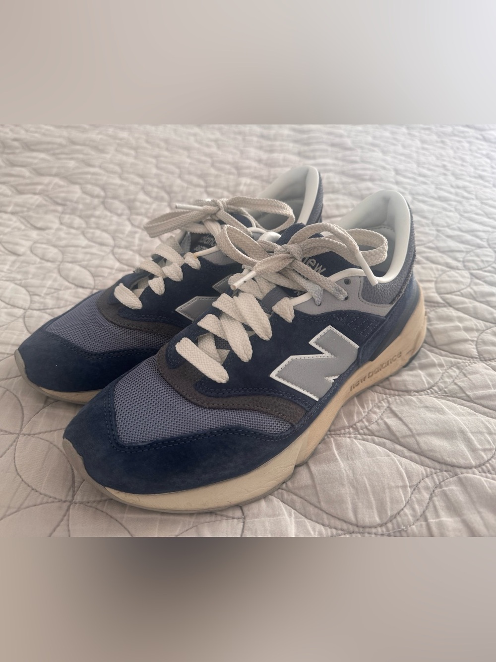 New Balance Navy, Gray 997R sneakers. Size 9